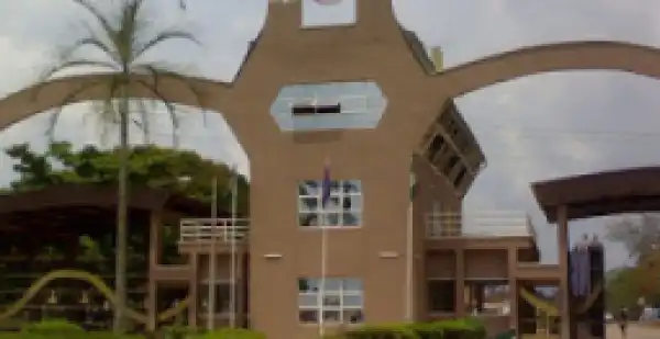 No Eyelashes, Seductive Makeup, Sagging, Bum Shorts, Colored Hair: UNIBEN Dress Code